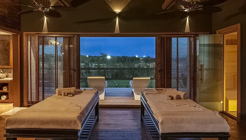 هتل رگنوم کاریا آنتالیا